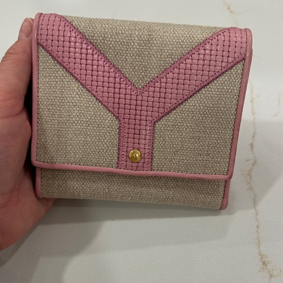 Yves Saint Laurent Pink and Beige wallet. - Picture 13 of 13